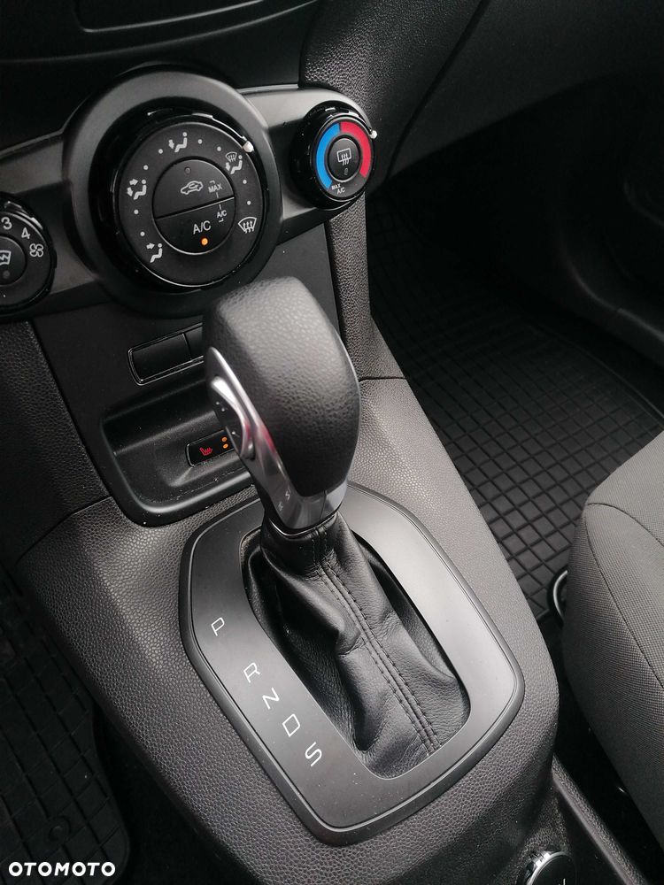Ford Fiesta - 8
