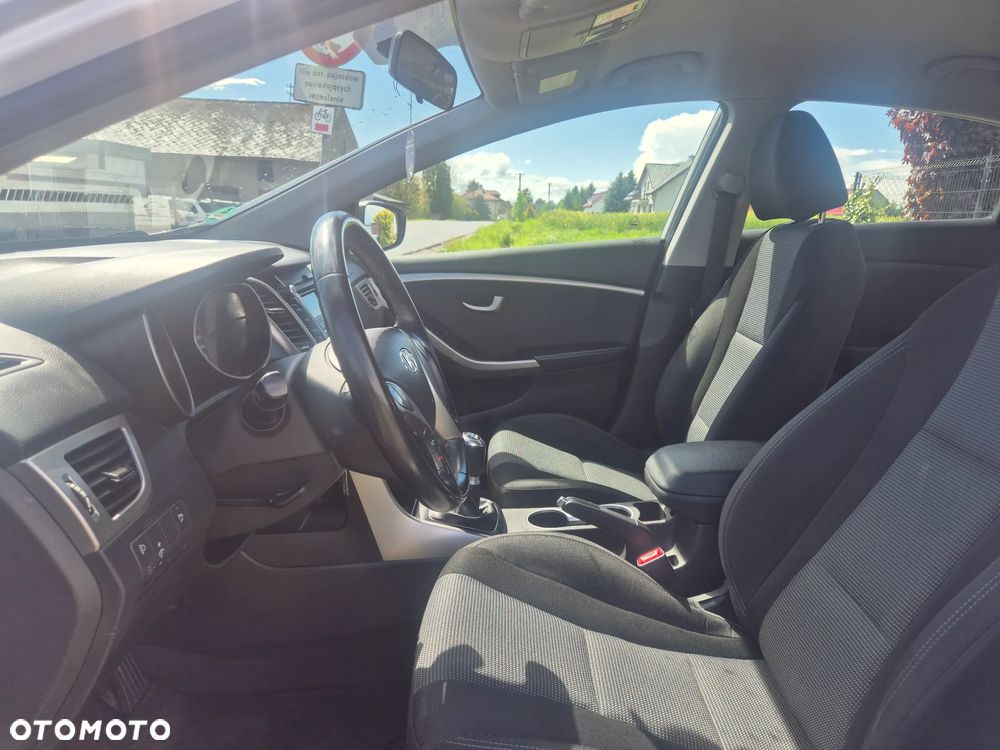 Hyundai i30 1.4 Trend - 13