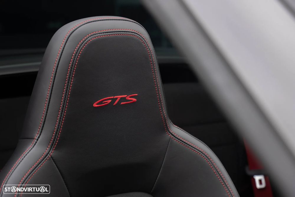 Porsche 911 (992) Targa 4 GTS PDK - 47