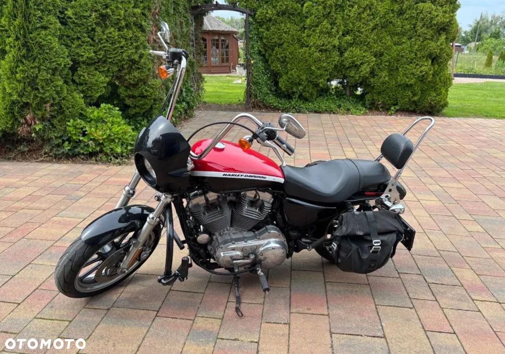 Harley-Davidson Sportster Custom 883C - 2