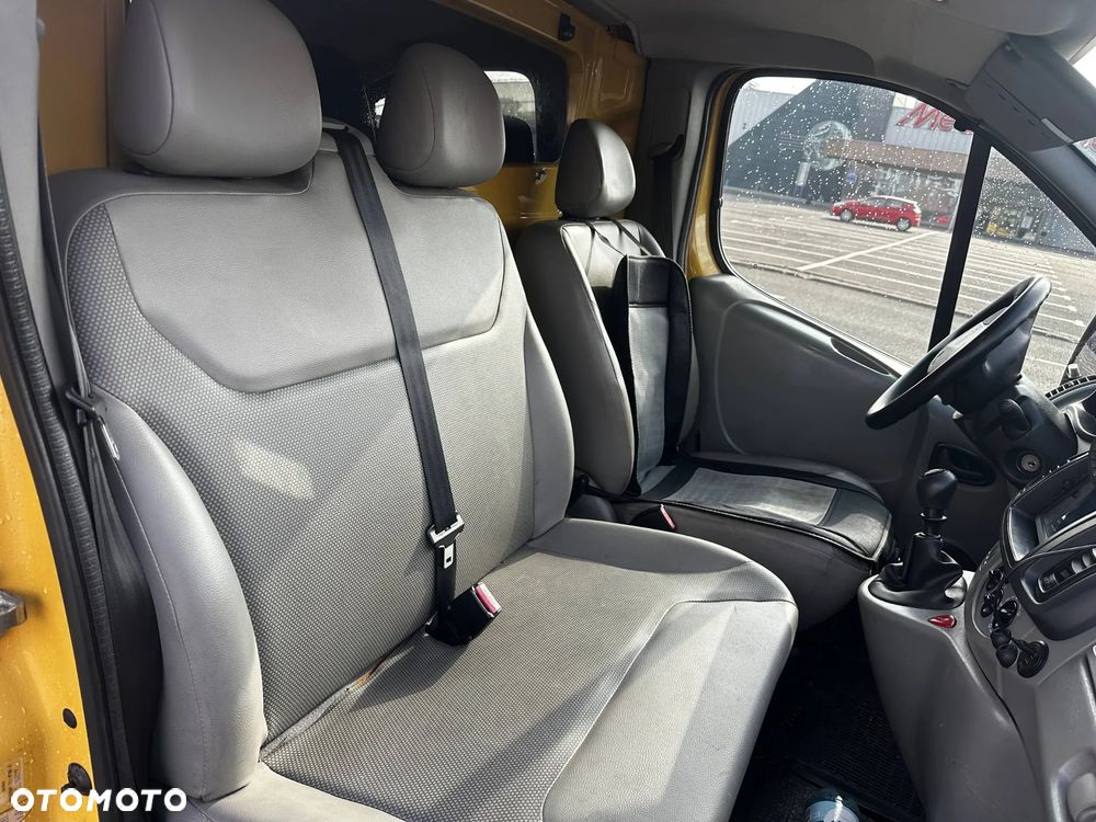 Renault Trafic - 16