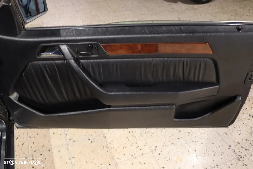 Mercedes-Benz E 220 - 19