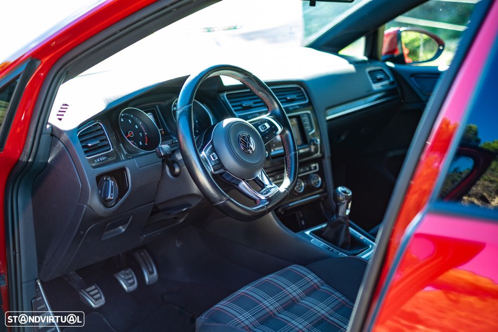 VW Golf 2.0 TSi GTi - 9