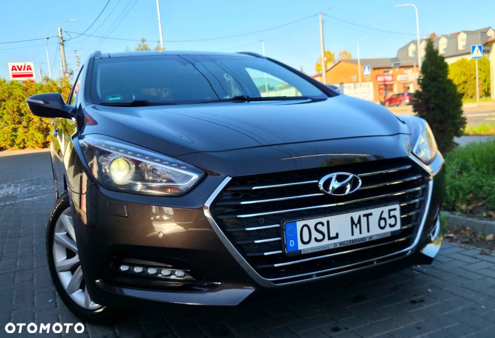 Hyundai i40 Kombi 1.7 CRDi DCT Premium - 16
