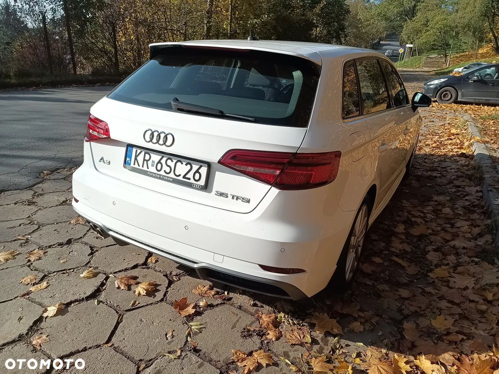 Audi A3 Sportback - 3