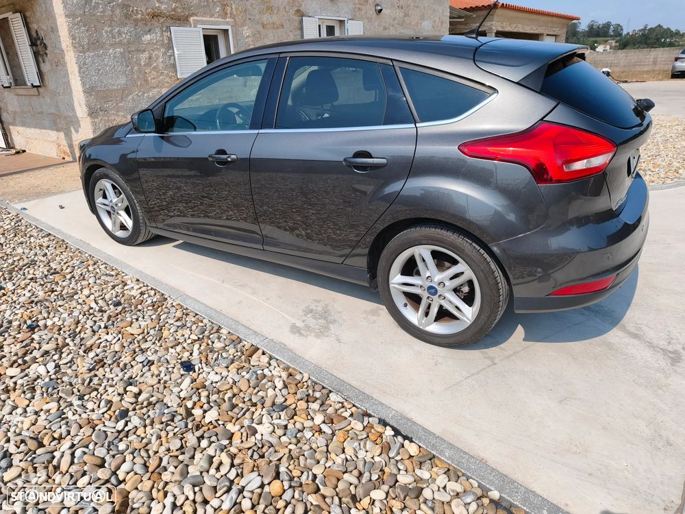 Ford Focus 1.5 TDCi Titanium - 10