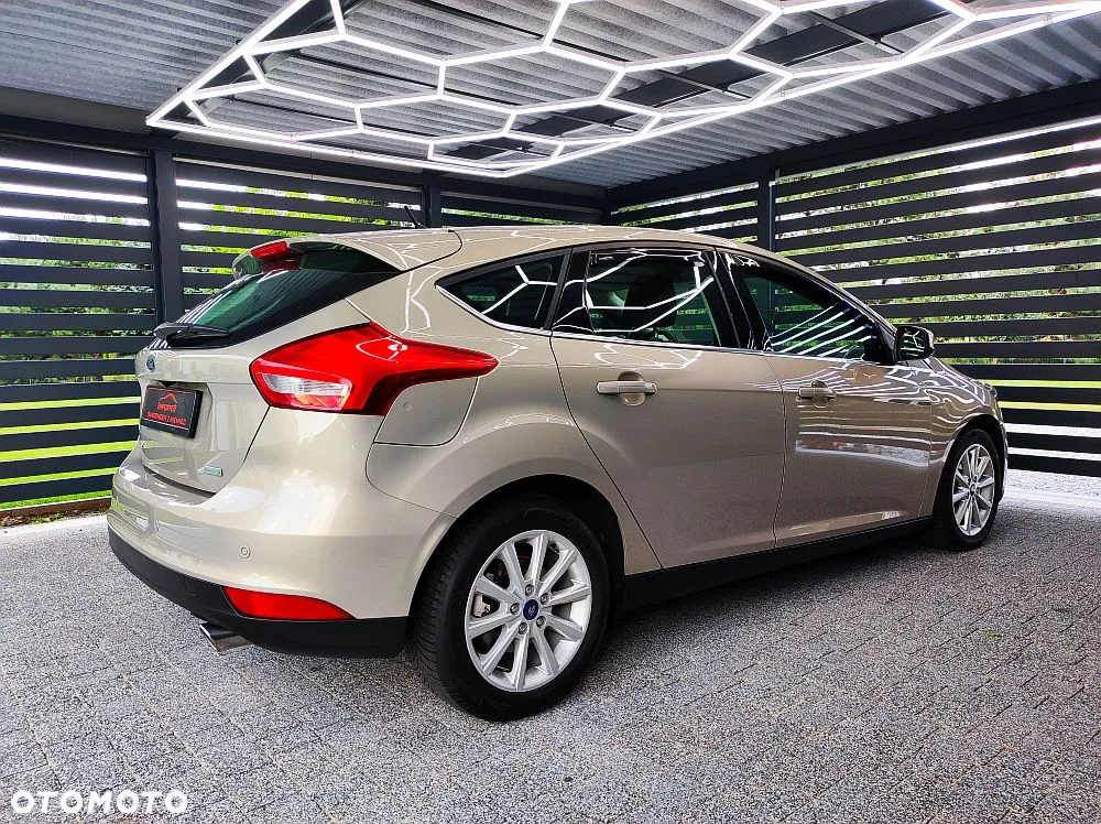 Ford Focus - 2