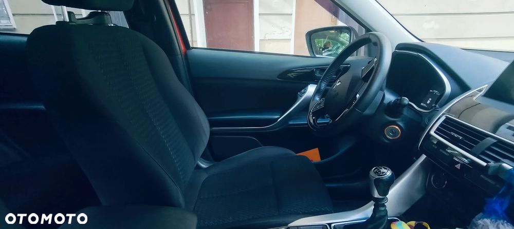 Mitsubishi Eclipse Cross - 24