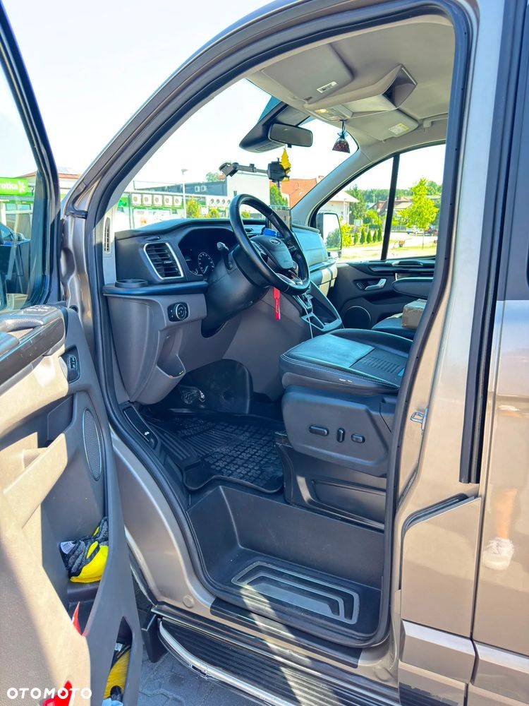 Ford Tourneo Custom - 10