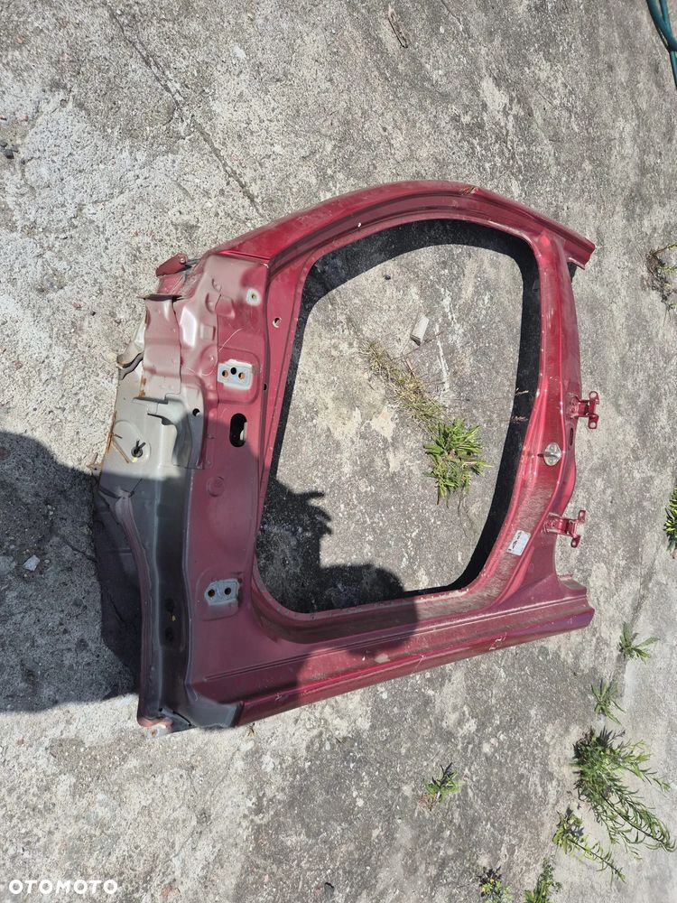 MAZDA 2 2015 2026 Lewy Bok Próg Słupek A i B z zawiasami Oryginał - 2
