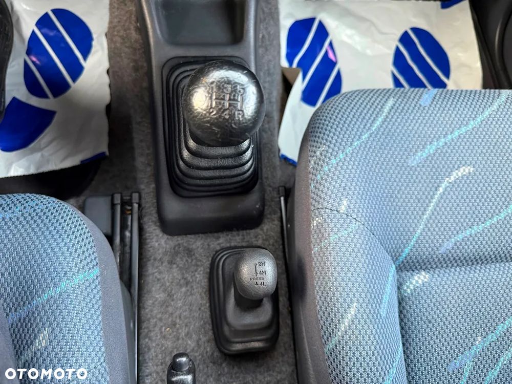 Suzuki Jimny 1.3 - 25