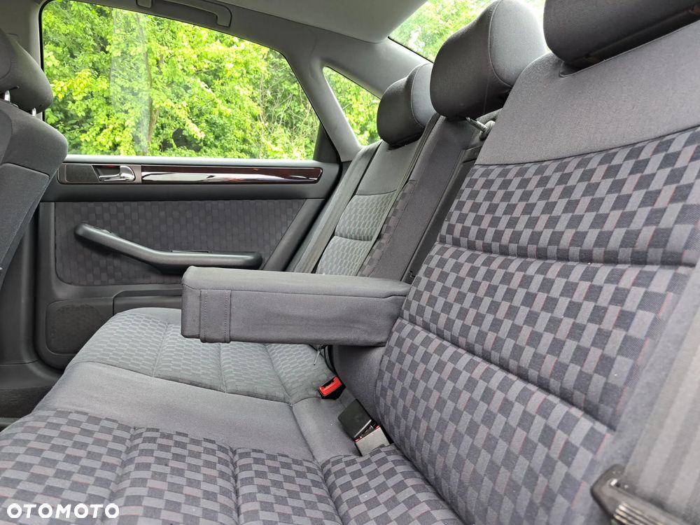 Audi A6 Limousine 1.8T Quattro - 5