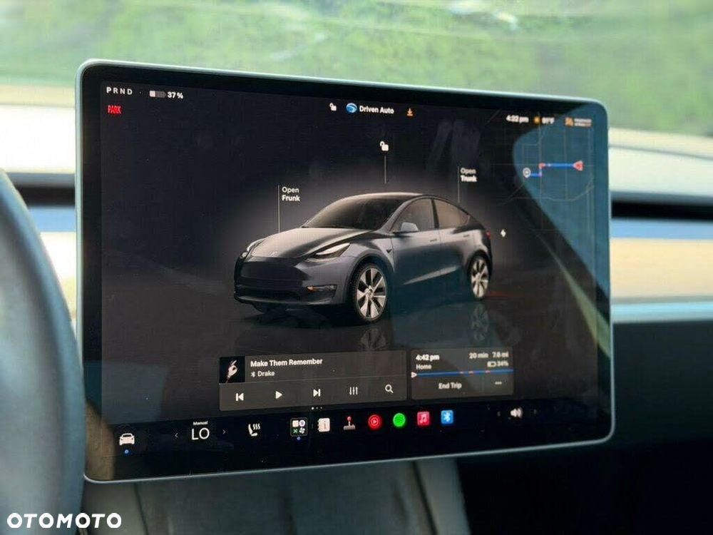 Tesla Model Y Long Range Dual Motor AWD - 23