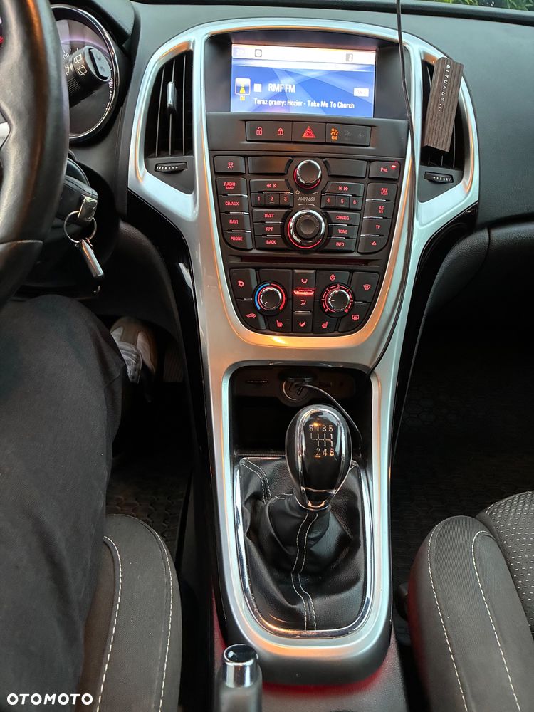 Opel Astra 1.6 T Cosmo - 37