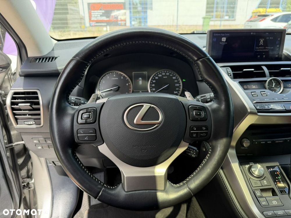 Lexus NX 300 Executive Line - 14