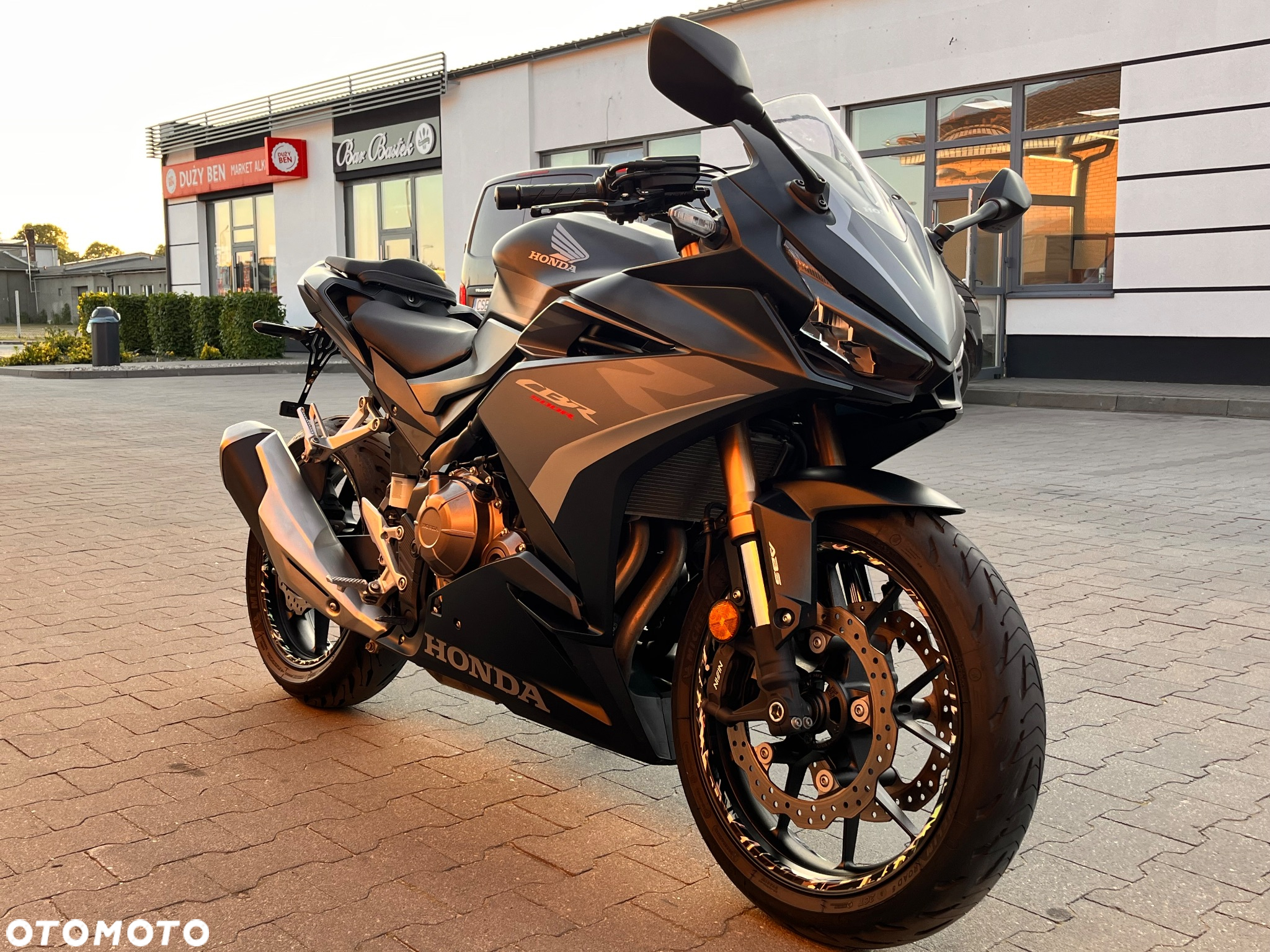 Honda CBR - 6