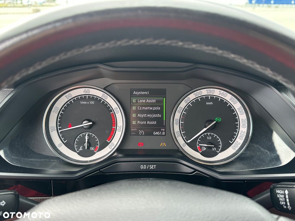 Skoda Superb 2.0 TSI 4x4 L&K DSG - 18