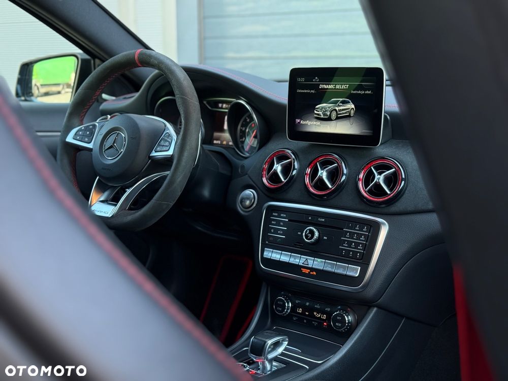 Mercedes-Benz GLA AMG 45 4-Matic - 37