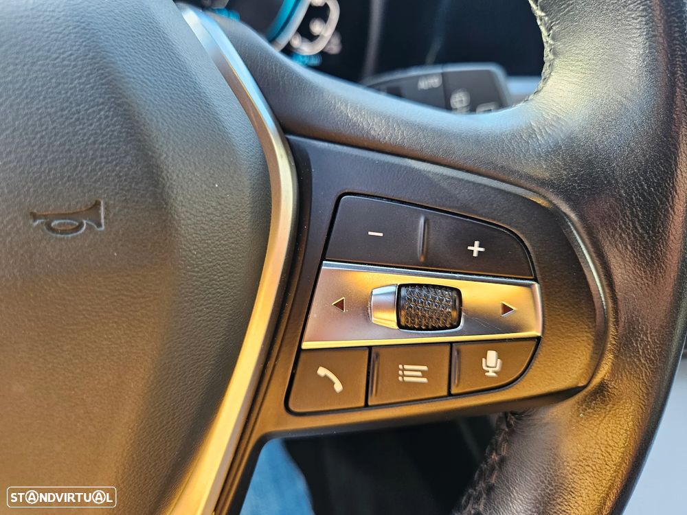 BMW 320 e Line Sport Auto - 35