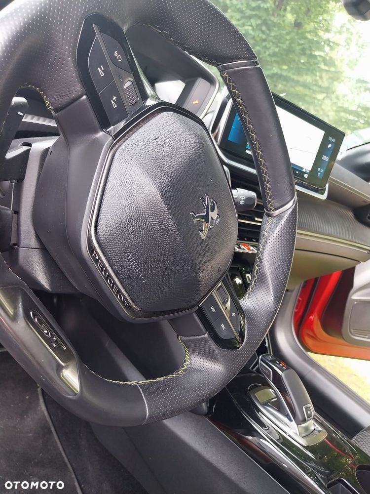Peugeot 208 PureTech 130 EAT8 GT Pack - 32