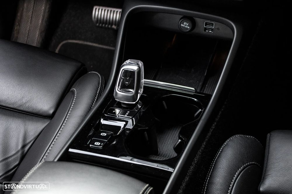 Volvo XC 40 1.5 T5 PHEV Plus Bright - 35