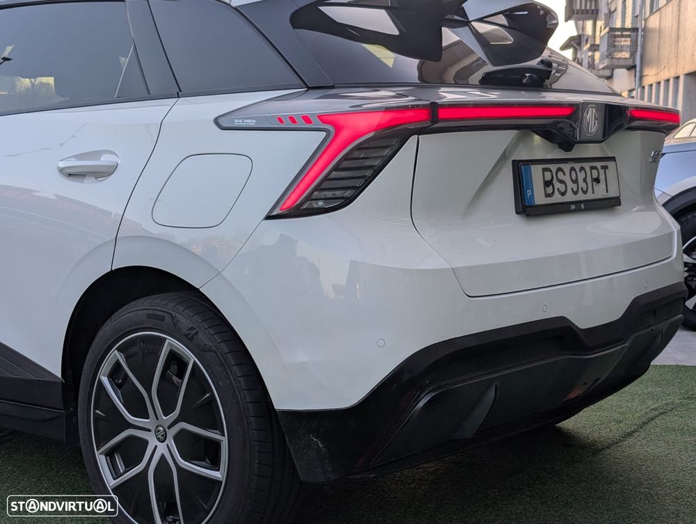 MG MG4 77 kWh Extended Range Luxury - 5