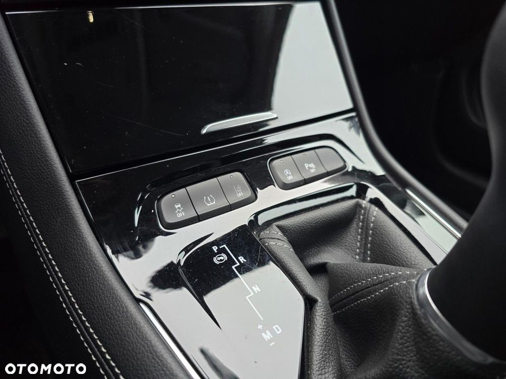 Opel Grandland X 1.2 T GPF Enjoy S&S - 23