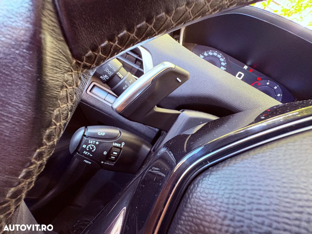 Peugeot 5008 - 29