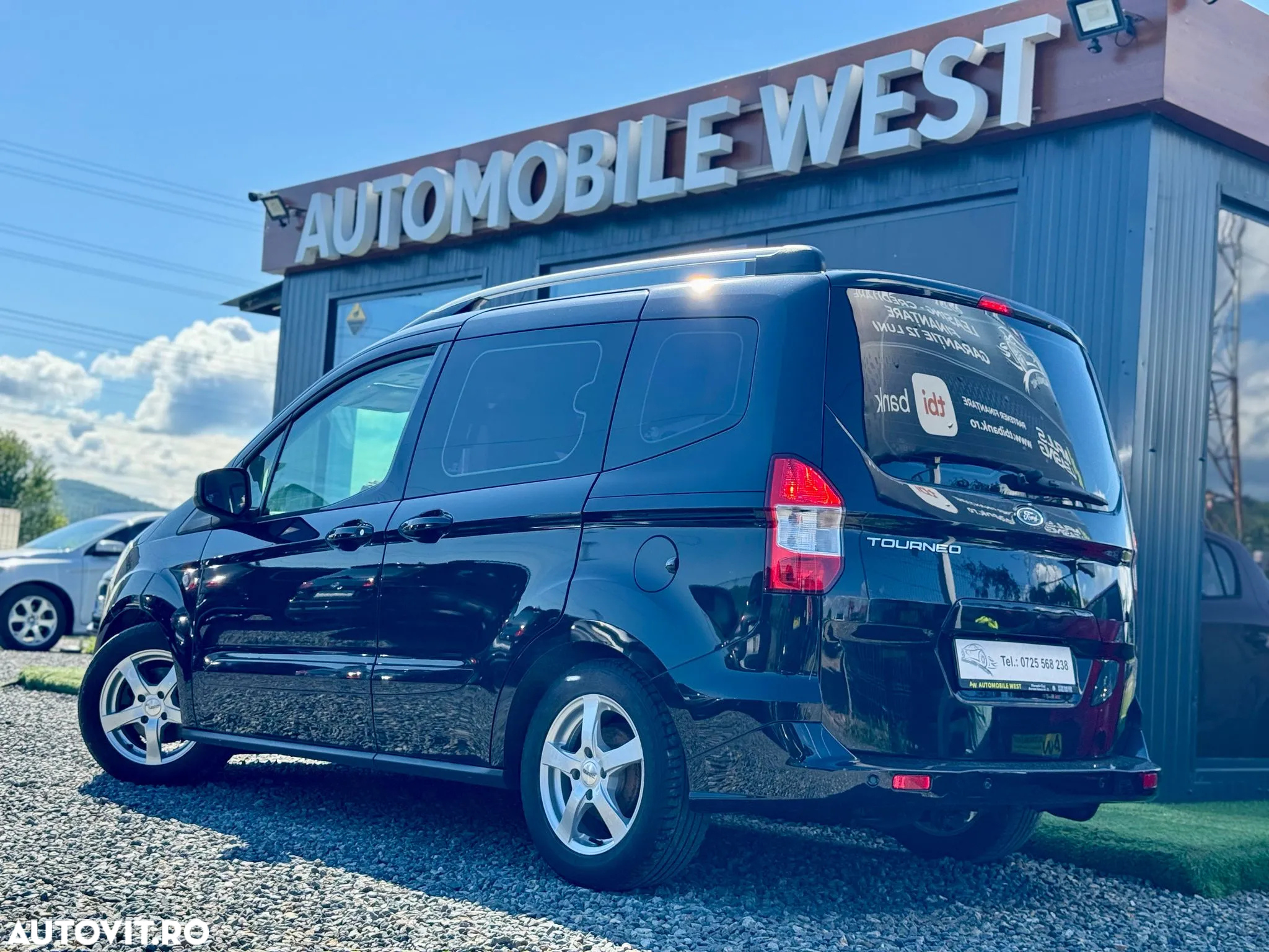 Ford Tourneo Courier 1.6 TDCi S&S Trend - 4