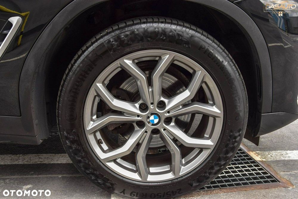 BMW X4 xDrive20i GPF Business Edition sport - 36