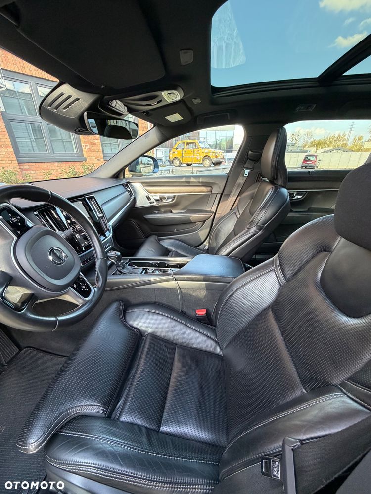 Volvo V90 Cross Country D5 AWD Geartronic - 27