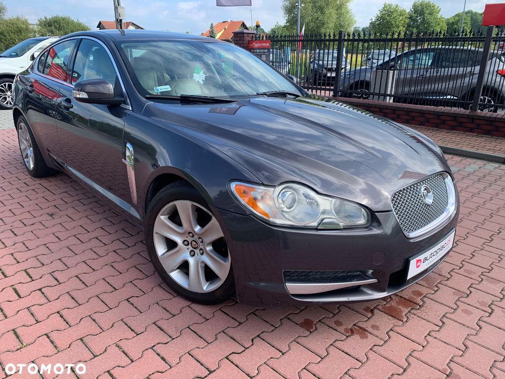 Jaguar XF 2.7 V6 Premium Luxury