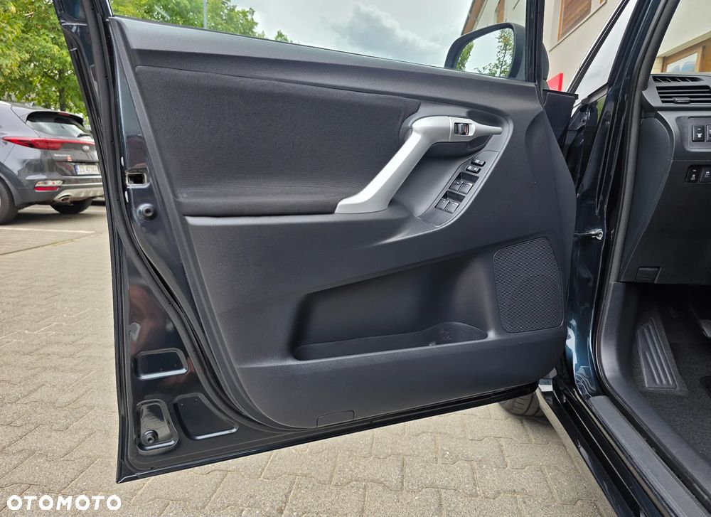 Toyota Verso 1.8 5-Sitzer Executive - 13