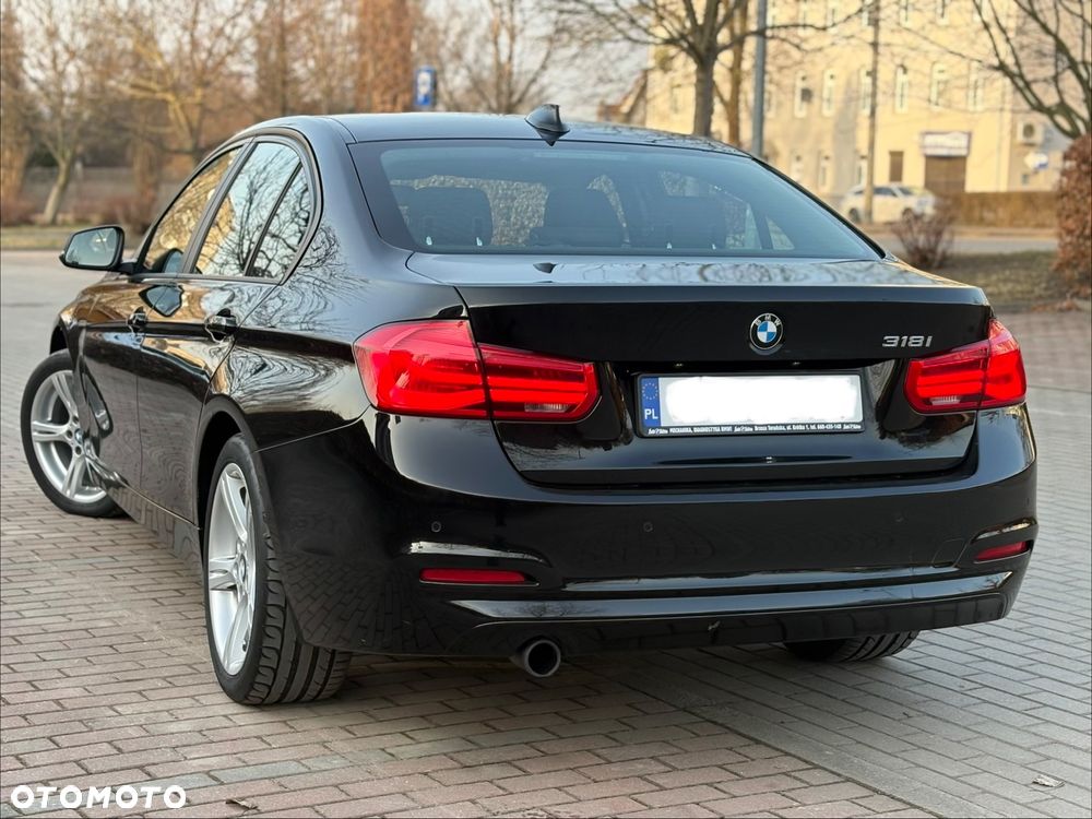 BMW Seria 3 318i - 18