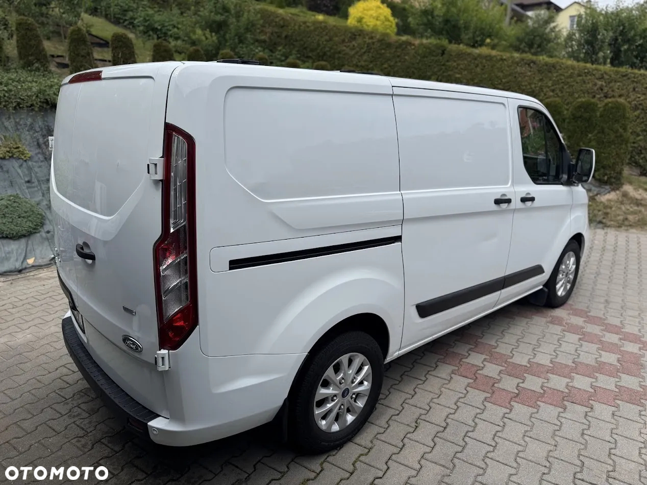 Ford Transit Custom - 10