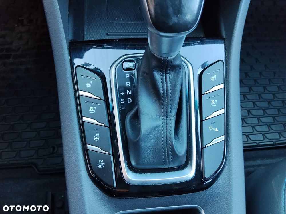 Hyundai IONIQ Plug-in hybrid Platinum - 7