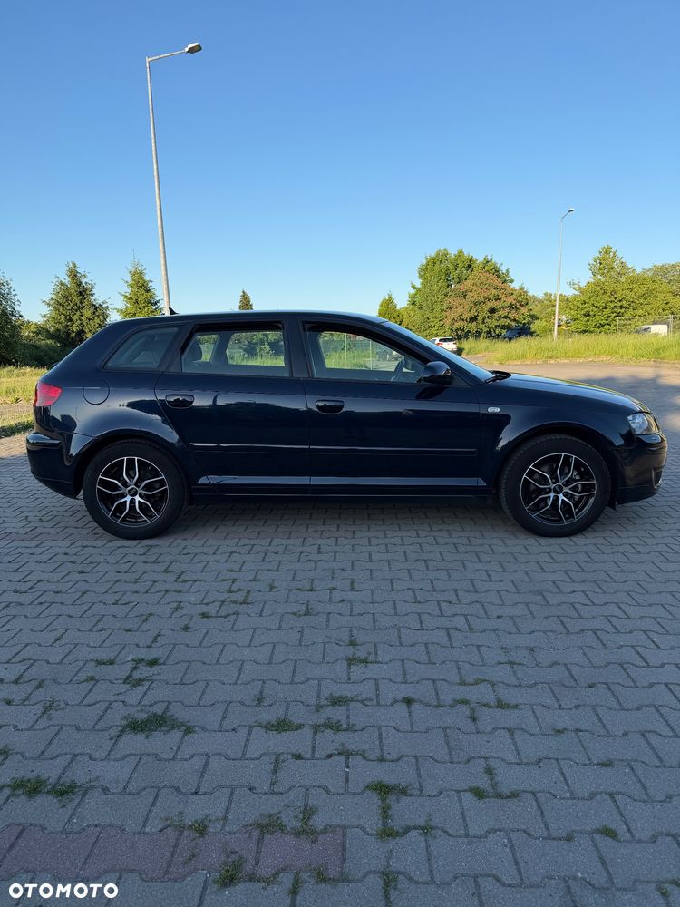 Audi A3 Sportback - 4
