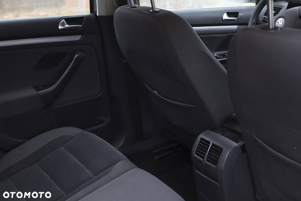 Volkswagen Golf - 4
