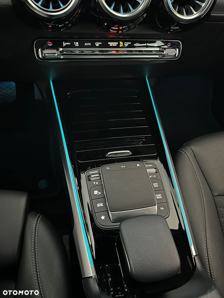 Mercedes-Benz EQB 300 66.5kWh 4-Matic Progressive - 9
