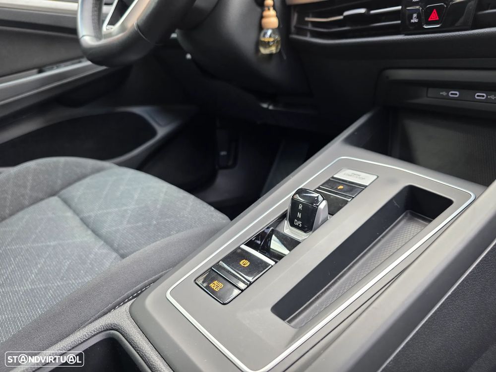 VW Golf 1.5 eTSI Style DSG - 23