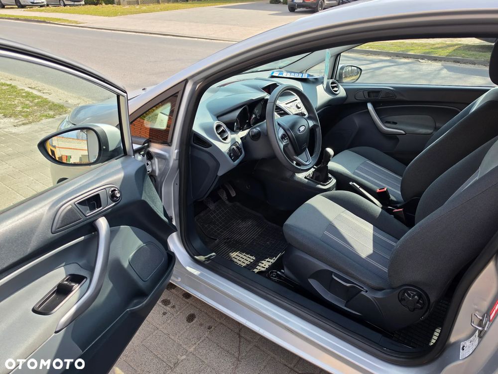 Ford Fiesta - 6