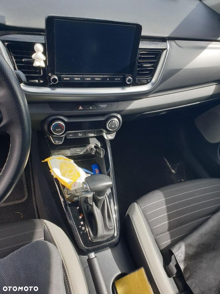 Kia Stonic 2021 photo 4