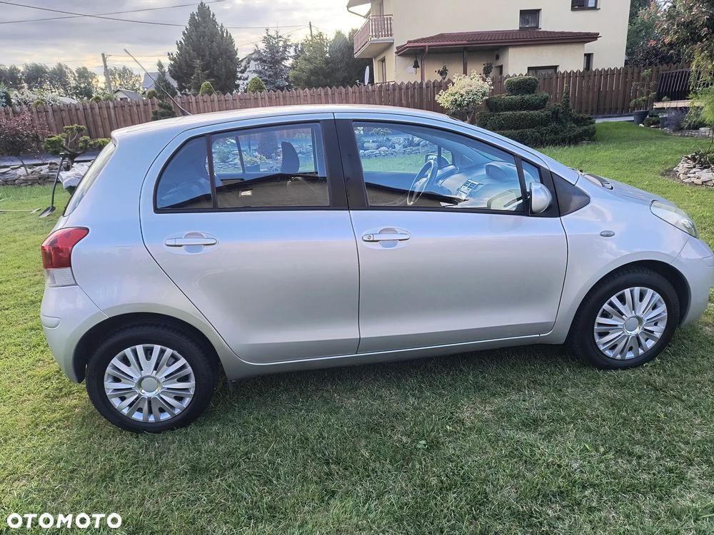 Toyota Yaris 1.33 Luna - 12