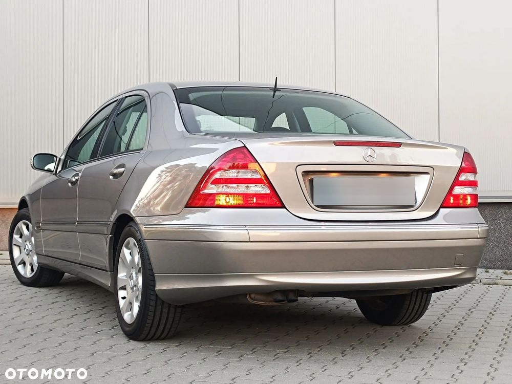 Mercedes-Benz Klasa C 200 Kompressor Automatik Elegance - 29