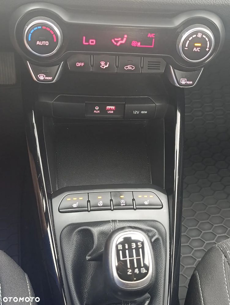 Kia Stonic 1.0 T-GDI 120 Platinum Edition - 13