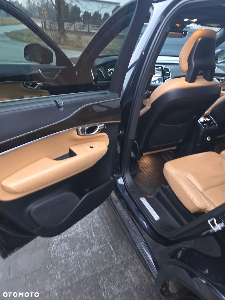 Volvo XC 90 - 26