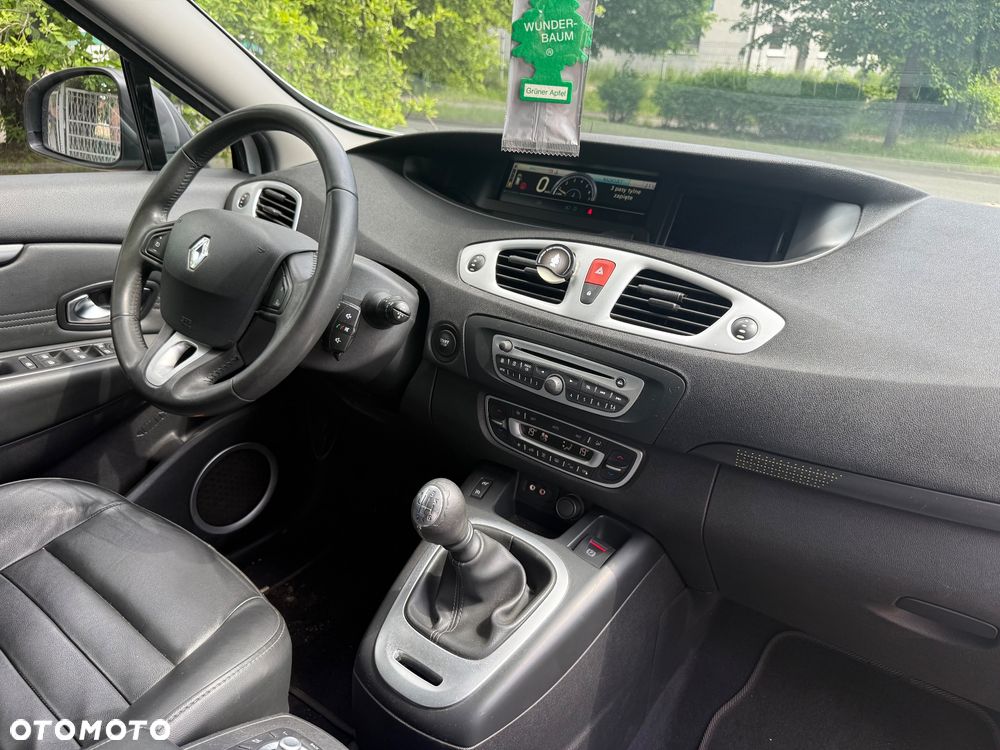 Renault Scenic 1.4 16V TCE Expression - 11