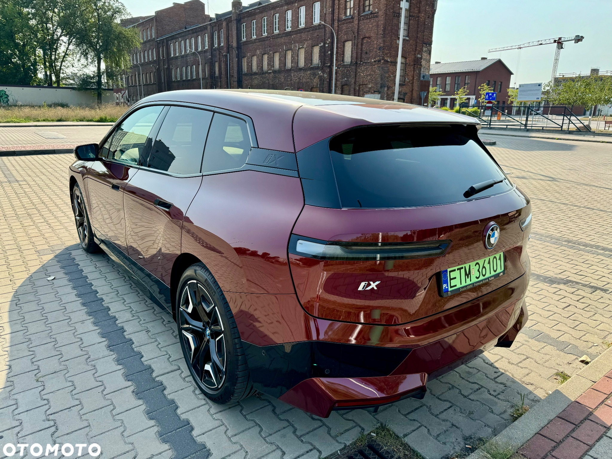 BMW iX xDrive40 76.6kWh Signature - 12
