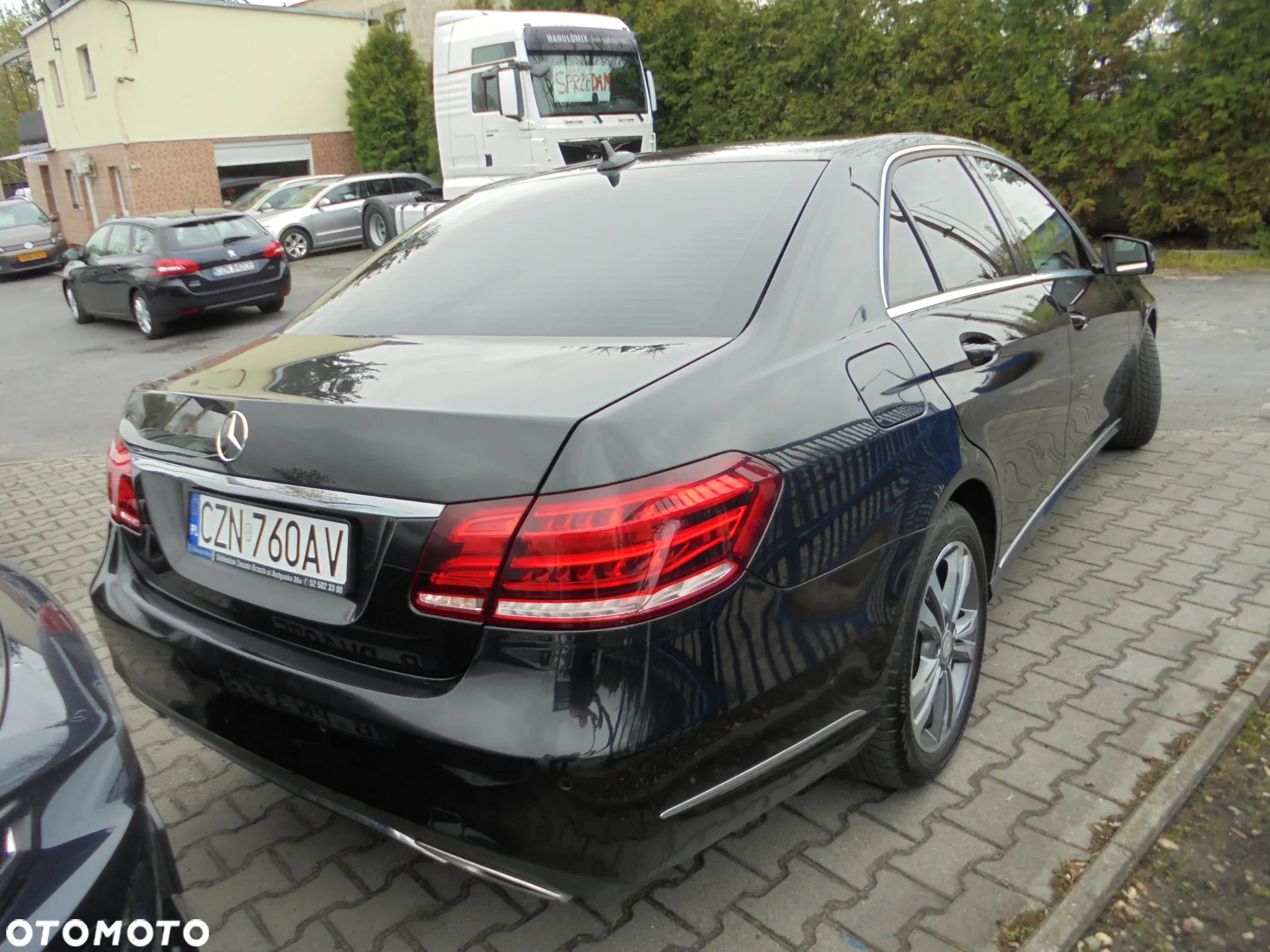 Mercedes-Benz Klasa E 220 BlueTEC BlueEFFICIENCY Edition 9G-TRONIC Avantgarde - 4