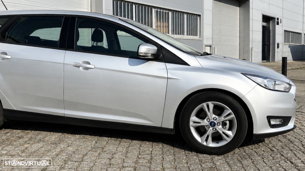 Ford Focus SW - 3